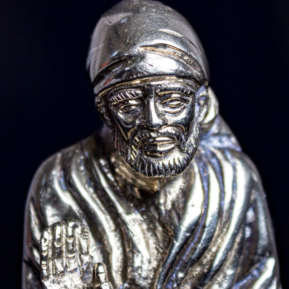 Brass | Sculpture | India Home Decor | Shirdi Sai Baba | Handmade Sculpture - Picture 7 of 10